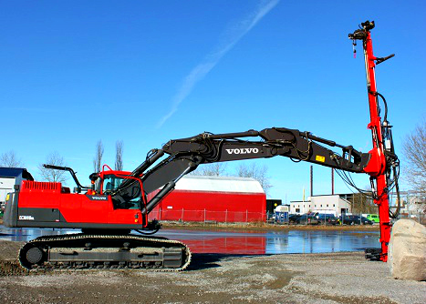 Long Reach Excavator Machines Are Increasing The Demolition Accuracy