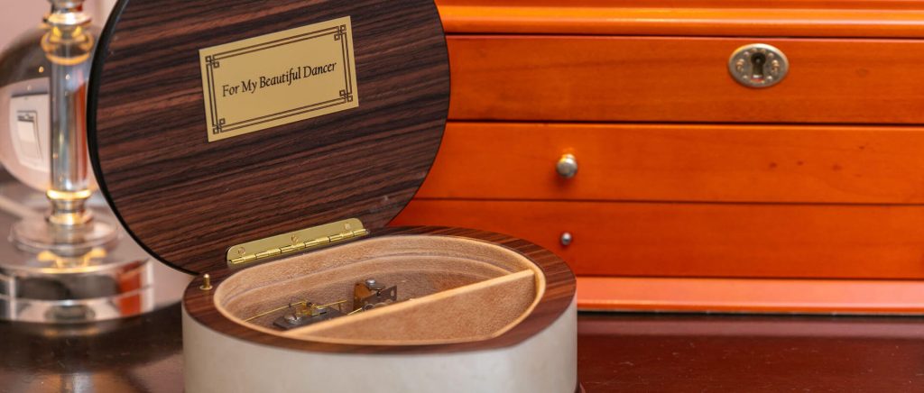 Music Boxes Guide: A Heart-warming Gift for People of All Ages